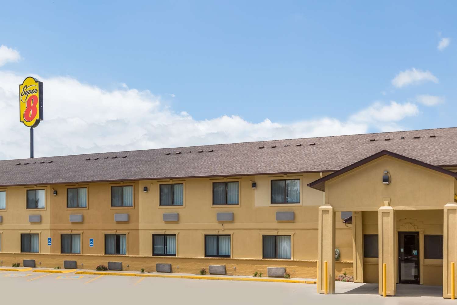 Super 8 by Wyndham Newton-官方