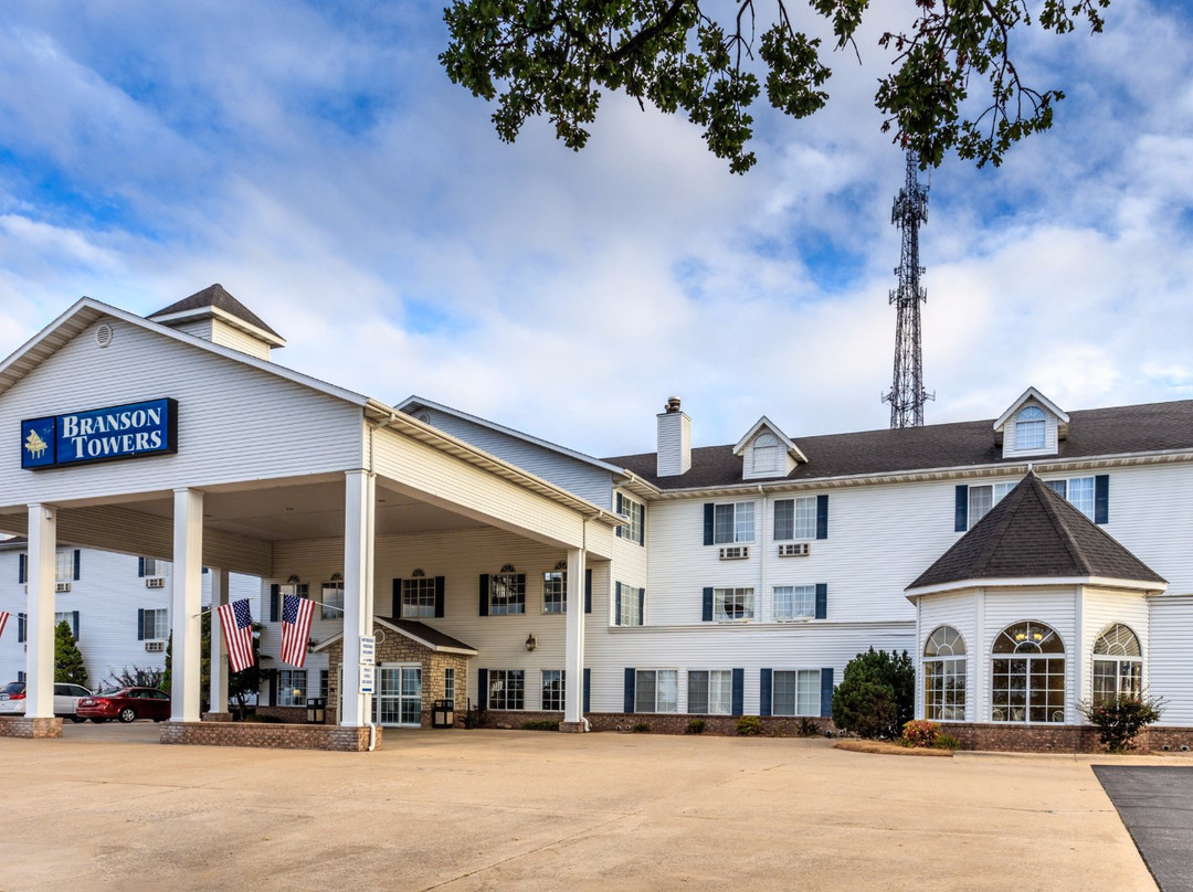 Walnut Shade酒店住宿-Branson Towers Hotel