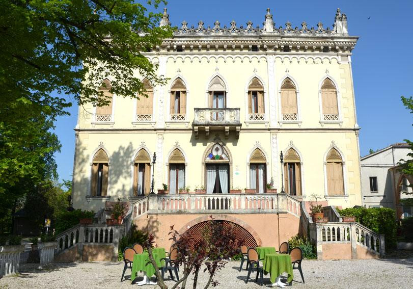 Selvazzano Dentro酒店住宿-Hotel Regina
