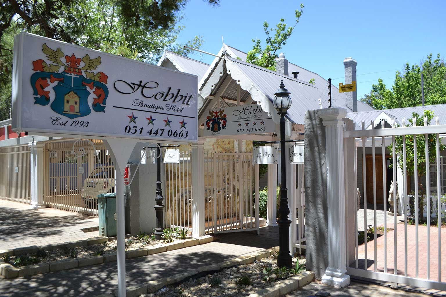 Hobbit Boutique Hotel-官方
