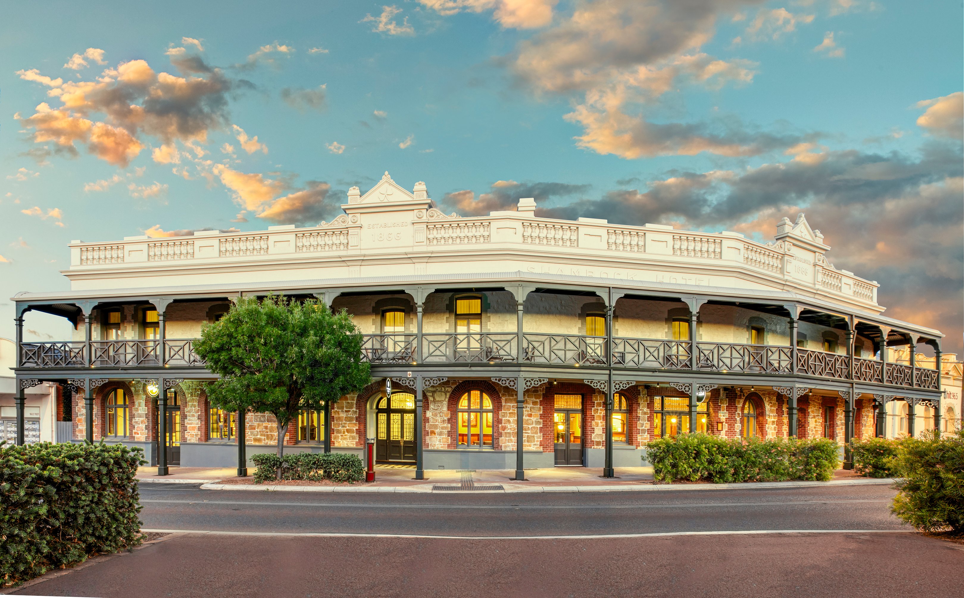 Farmers Home Hotel-官方