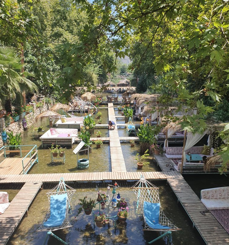 Golden River Hotel