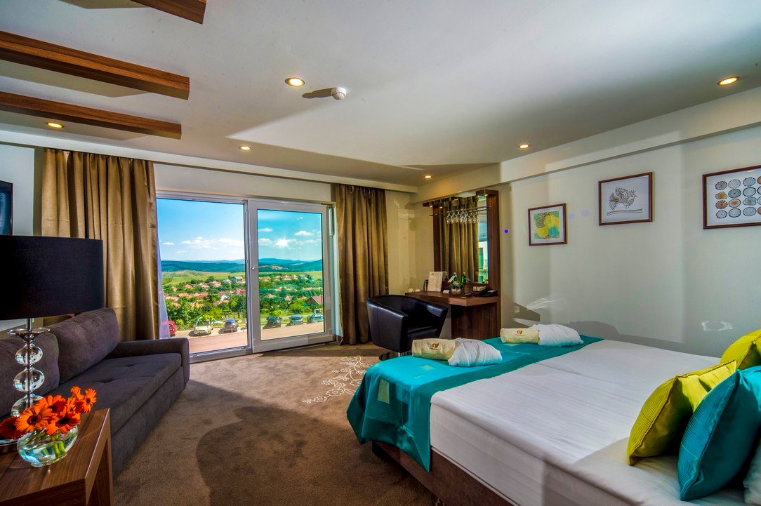Castellum Hotel Hollókő-官方