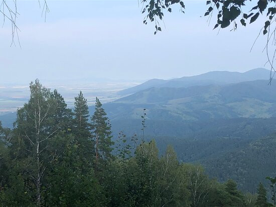 Chairlift to Mountain Tserkovka景点图片