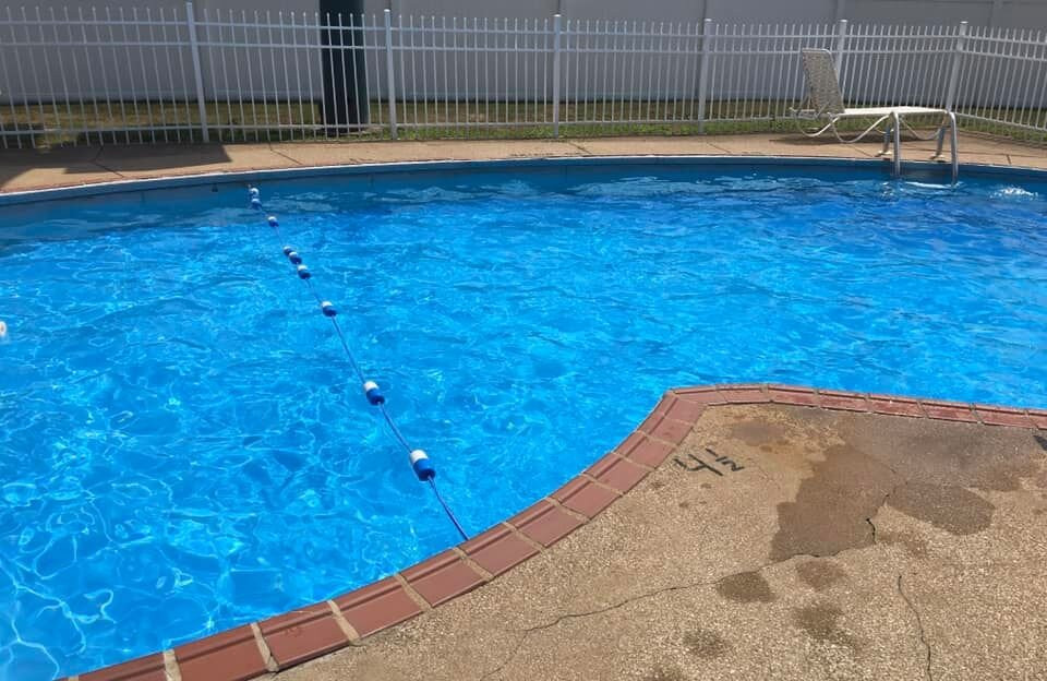 Glass House Inn主图