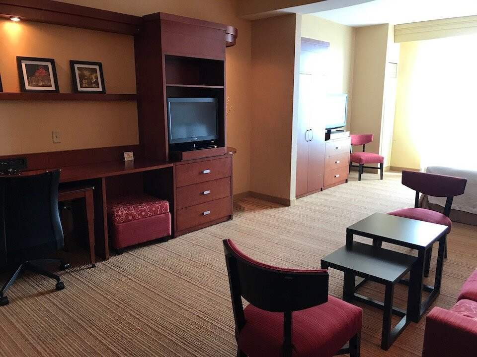 渥太华东万怡酒店主图