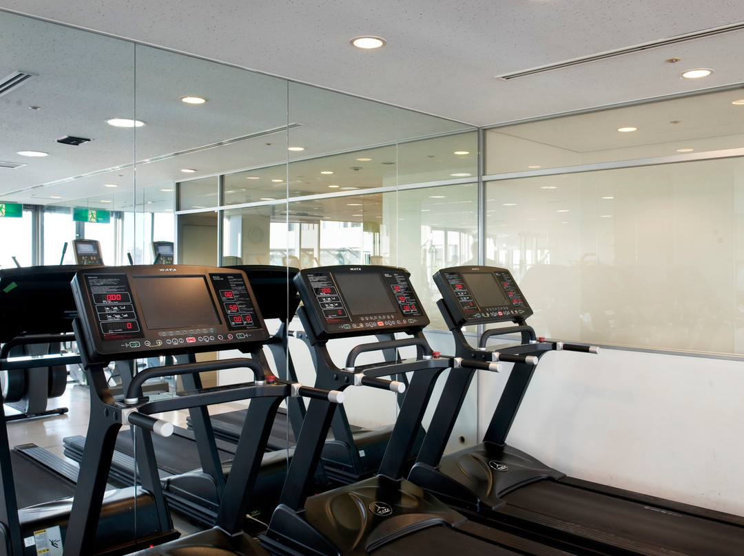 神户全日空皇冠假日酒店