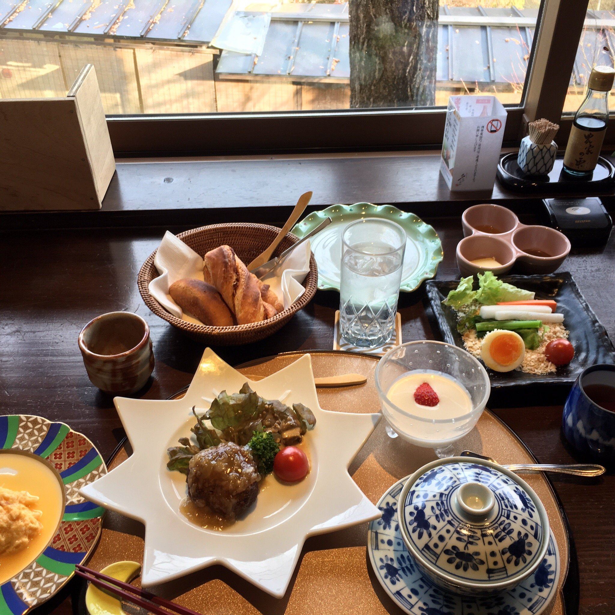 Yuyake Koyake-官方