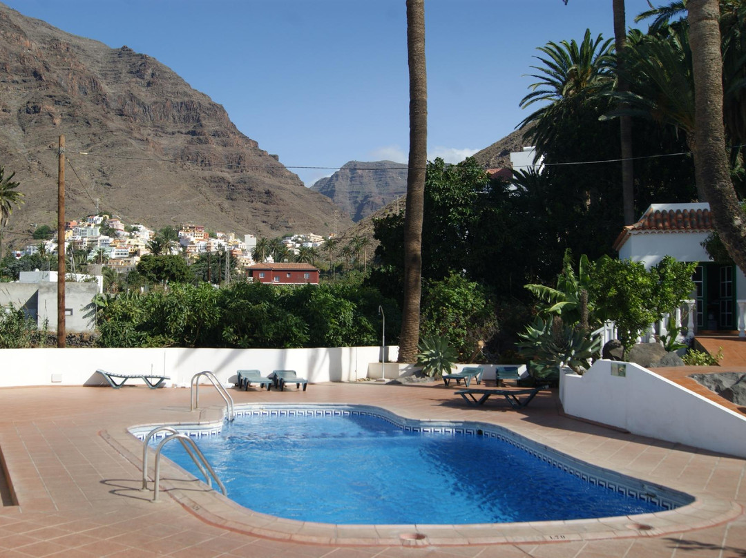 Apartamentos y Pension Villa Aurora