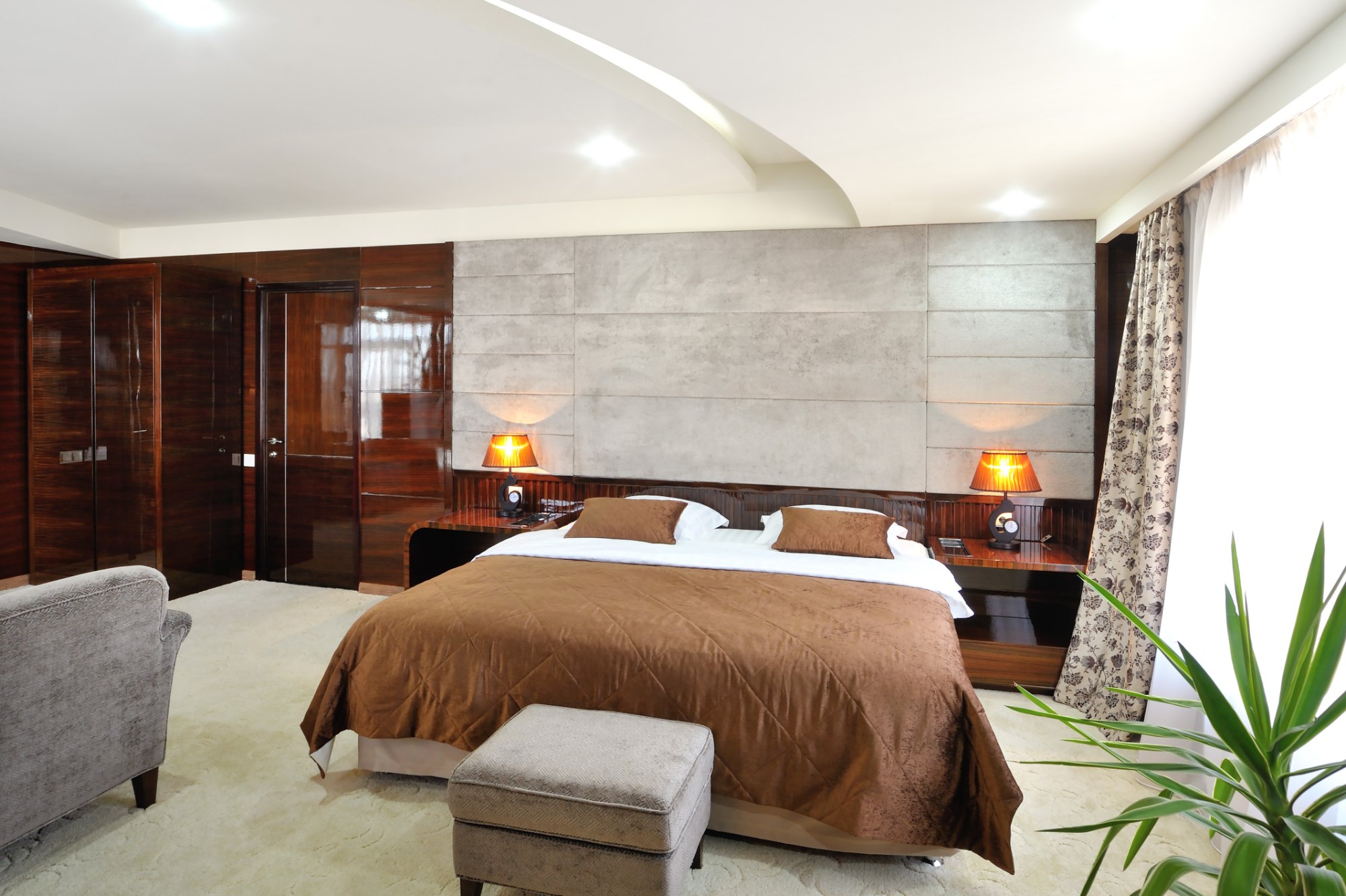 Royal Hotel Riz-官方