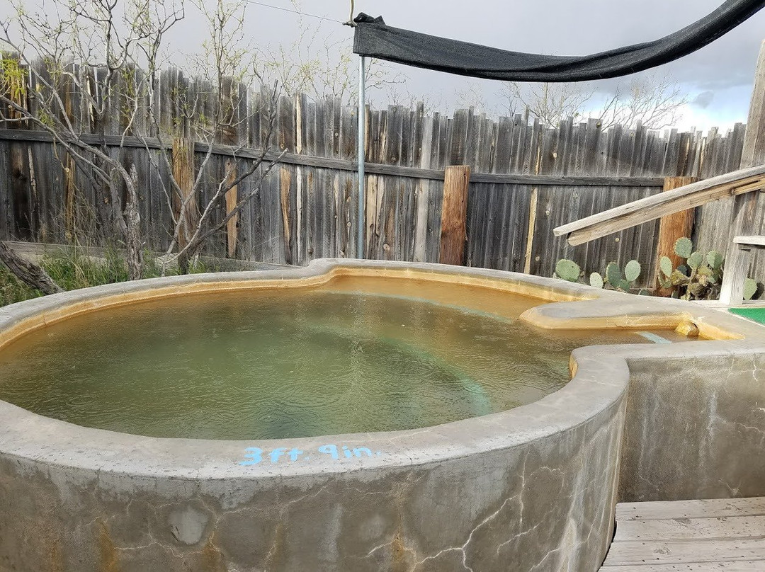 San Lorenzo旅游景点-Faywood Hot Springs