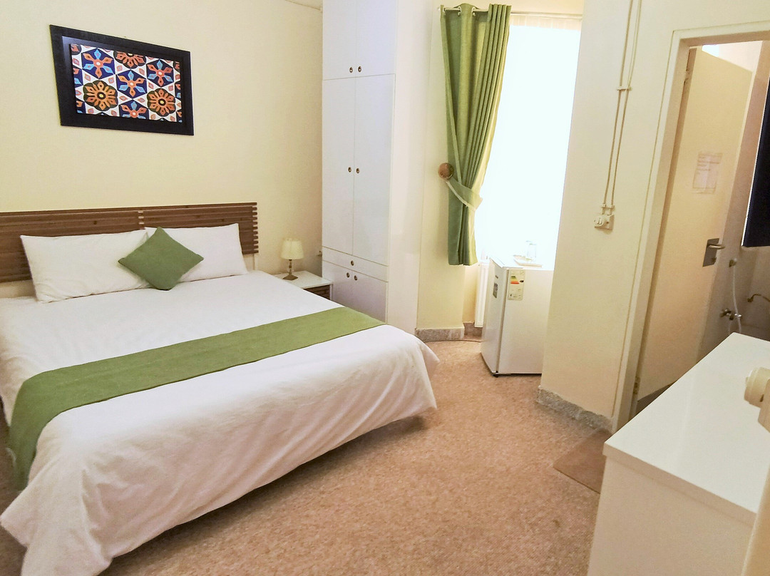 Shidgar Hostel
