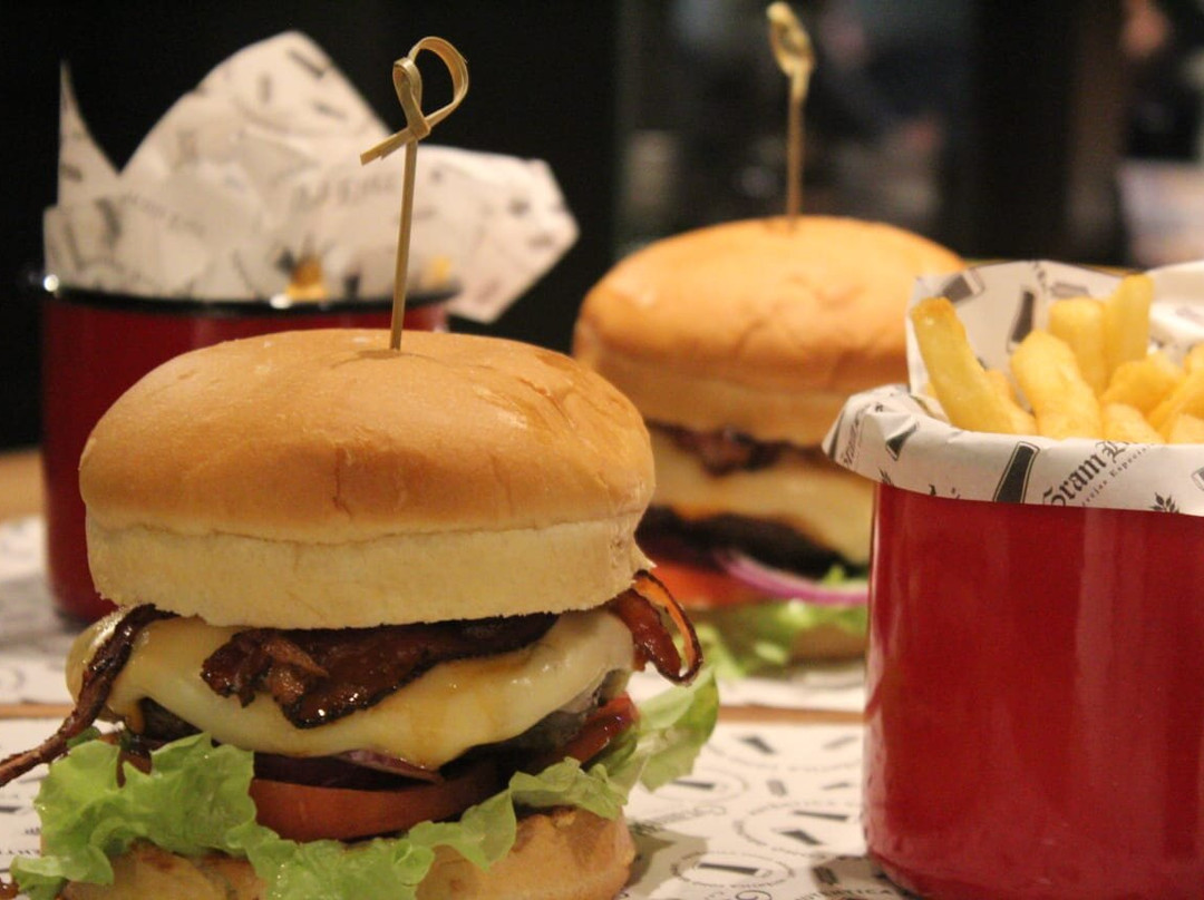 Blackout Pub & Beer Store