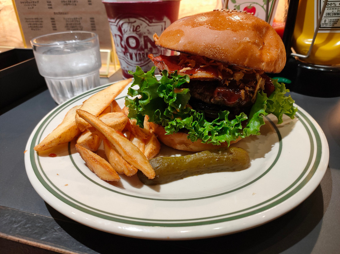 Burger & Fries Sakura Saku