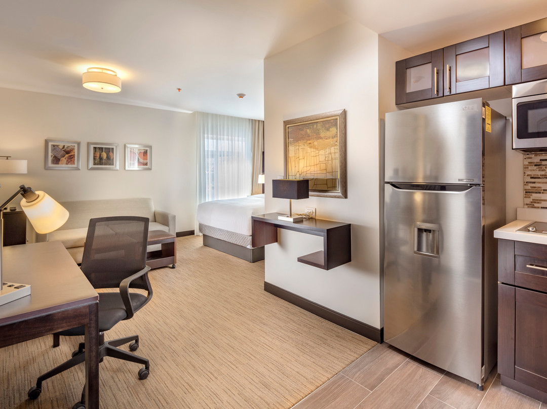 Staybridge Suites Silao By IHG主图