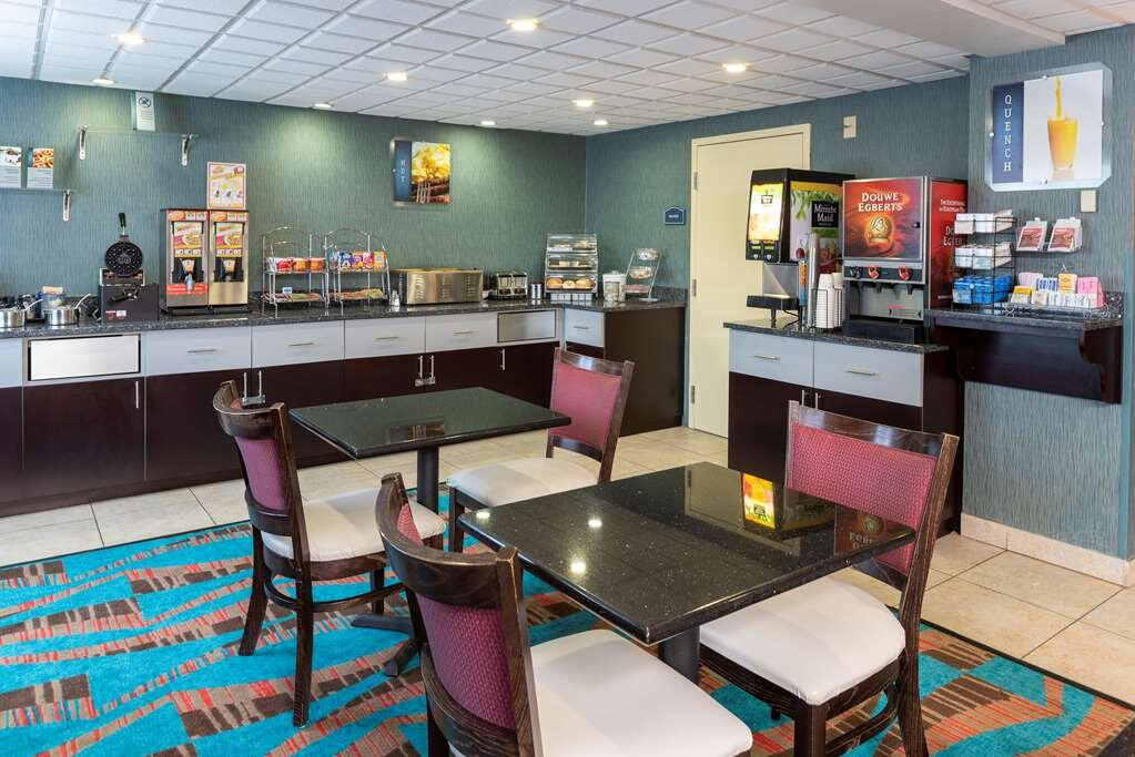 荷兰山谷贝斯特韦斯特酒店主图