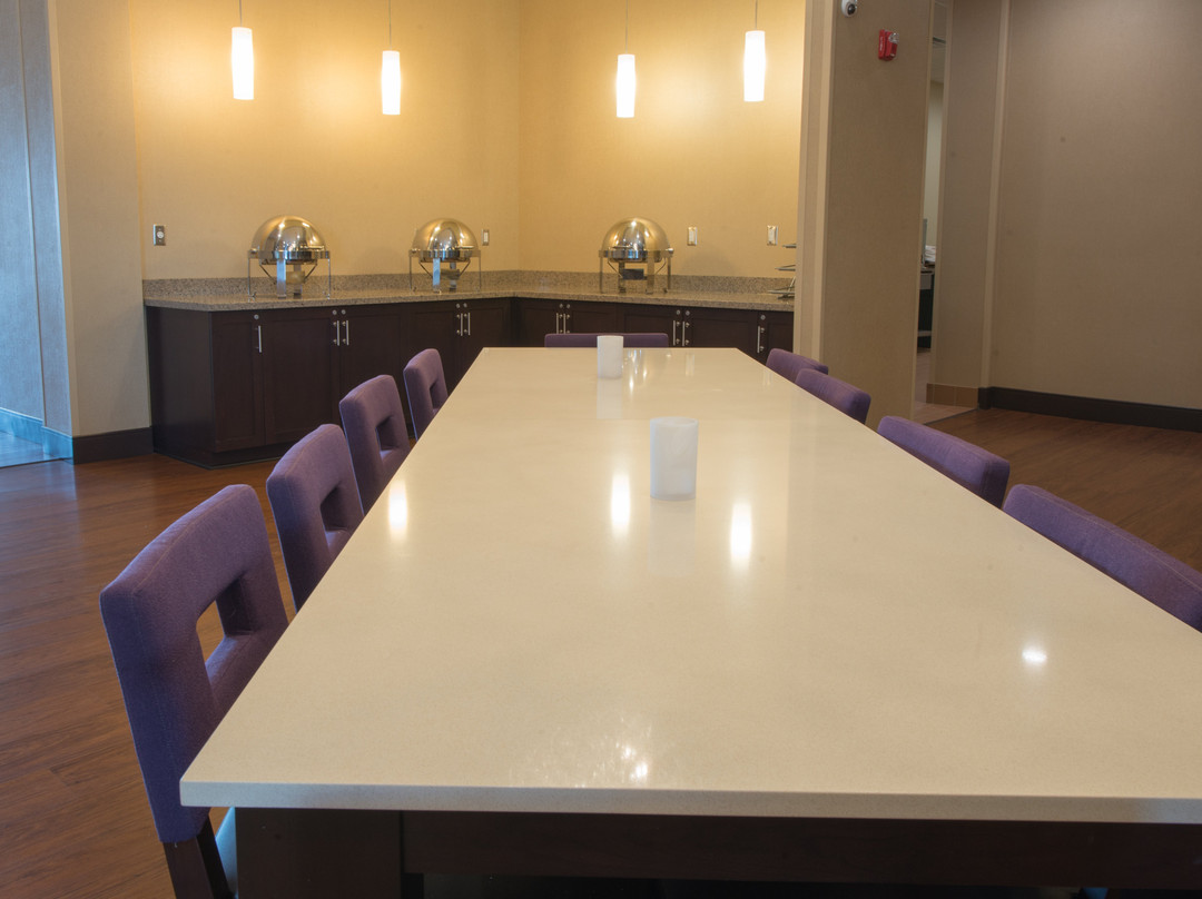 Holiday Inn Bismarck by IHG主图