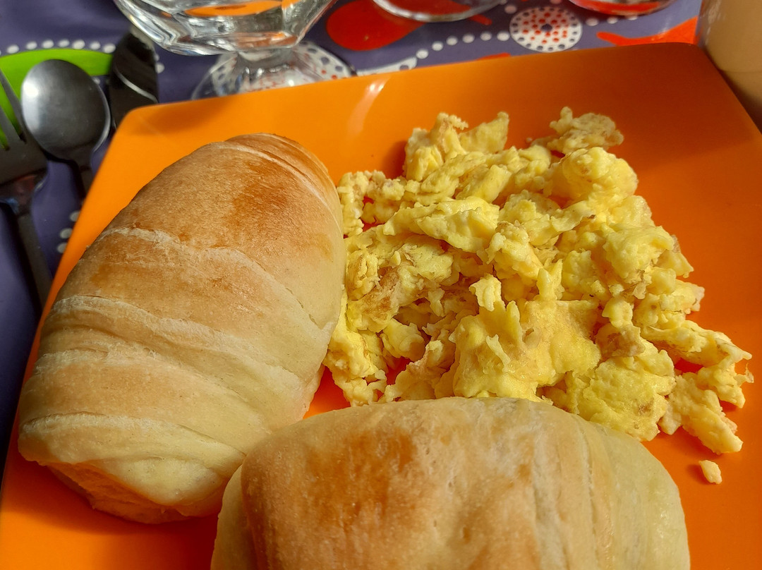 Chescos Hotel & Hostel Restobar主图