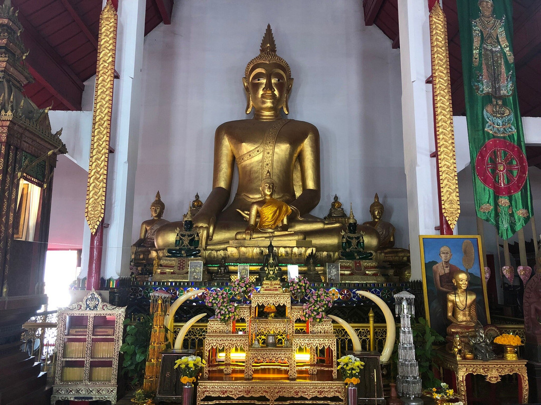 Wat Phra Kaeo Don Tao景点图片