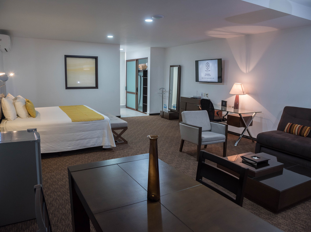 Hotel Fray Junipero Serra主图