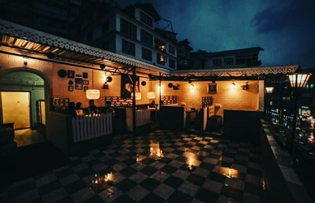 Dj's Downtown Resto Bar景点图片