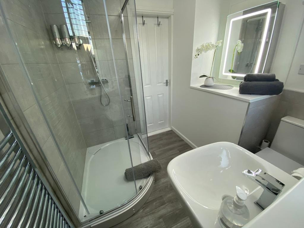 Debonair BnB @33主图