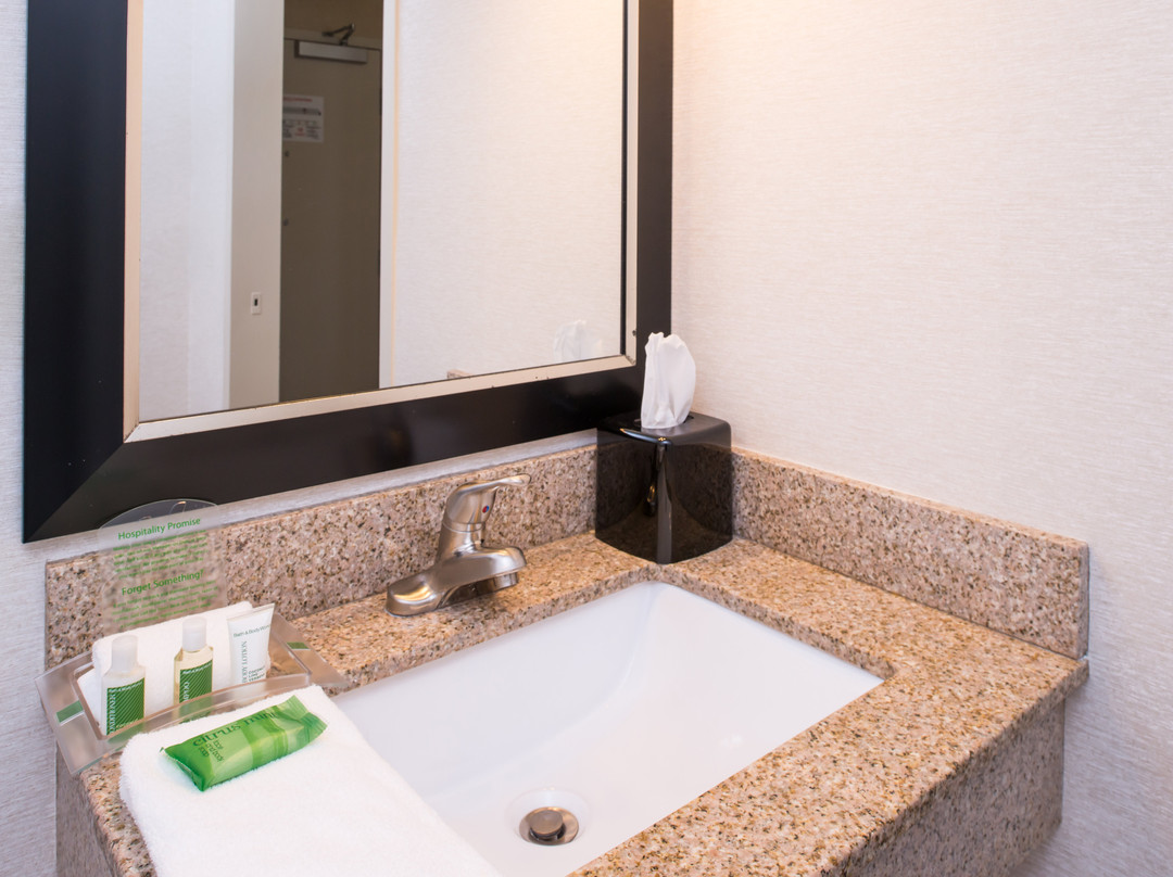 康科德假日酒店主图