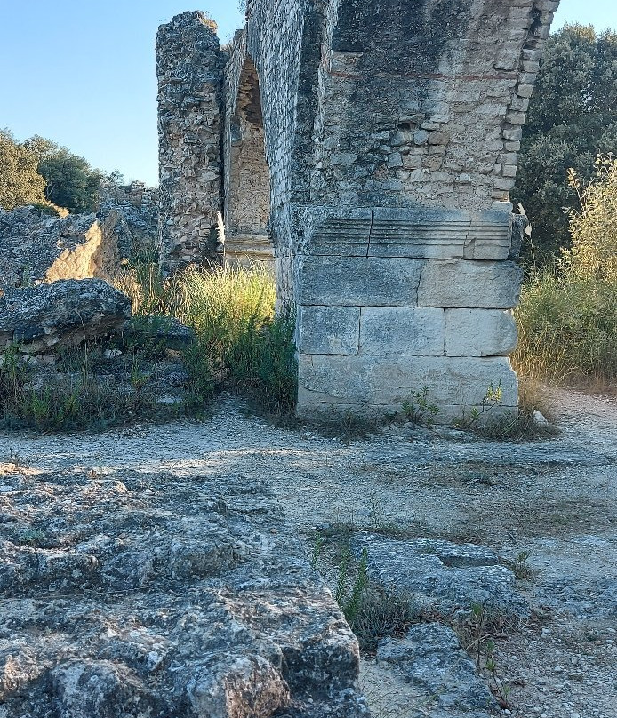 Aqueduc Romain de Barbegal-Fontvieille必去景点