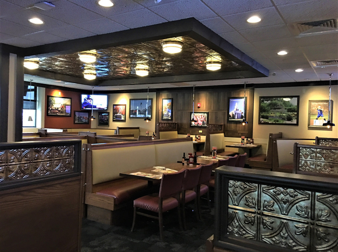 丹伯里贝瑟尔I-84假日酒店主图