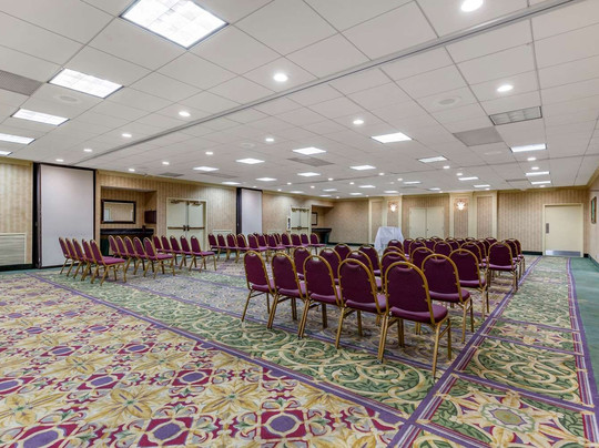 Quality Inn Windsor Mill主图