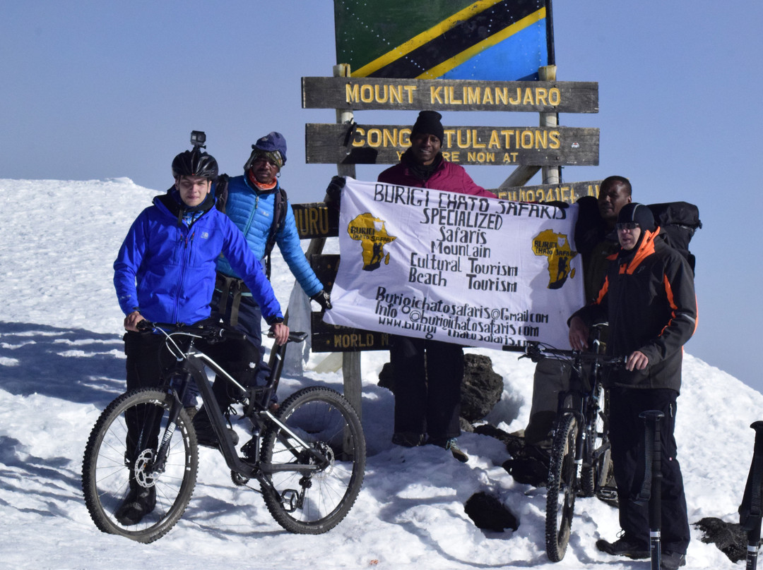 KILIMANJARO CLIMBING TOURS景点图片