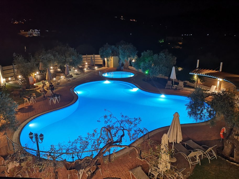 Ocean Beach Hotel主图