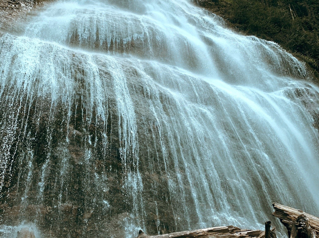 Bridal Veil Falls Waterfall景点图片