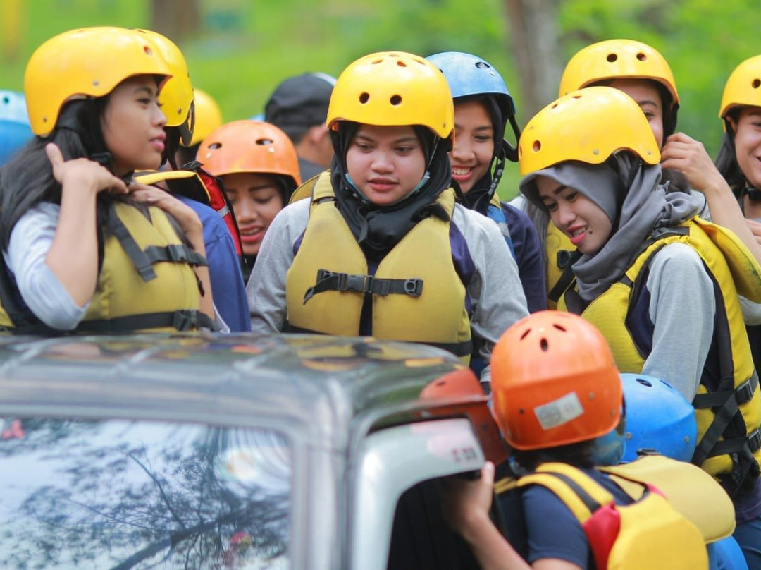 Asia Wisata Bintang Timur Tour & Travel景点图片
