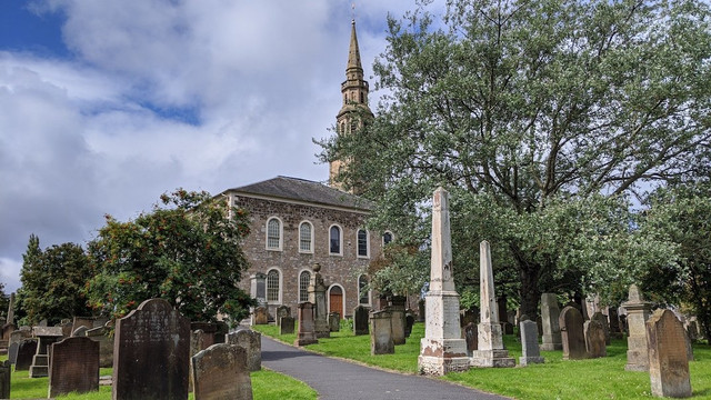 Irvine Old Parish Church and Graveyard