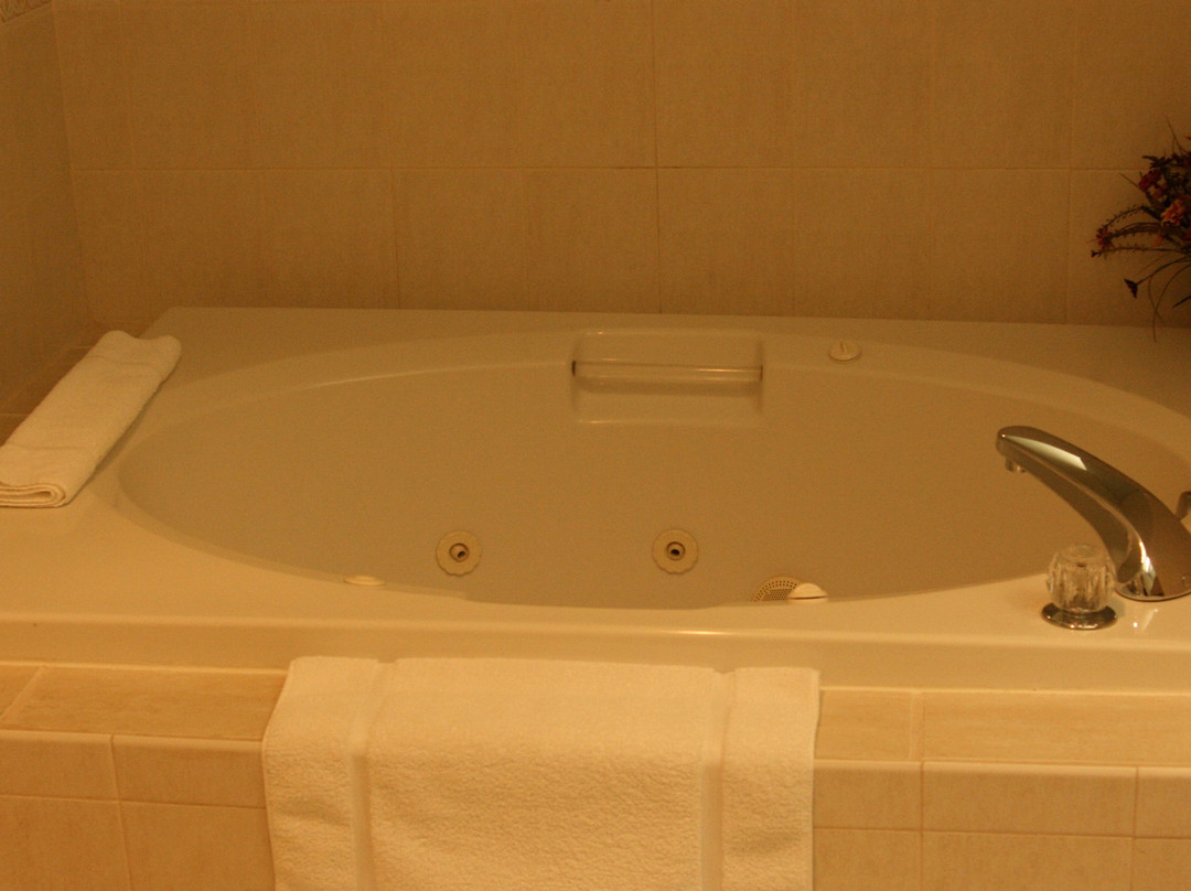 马龙套房酒店主图