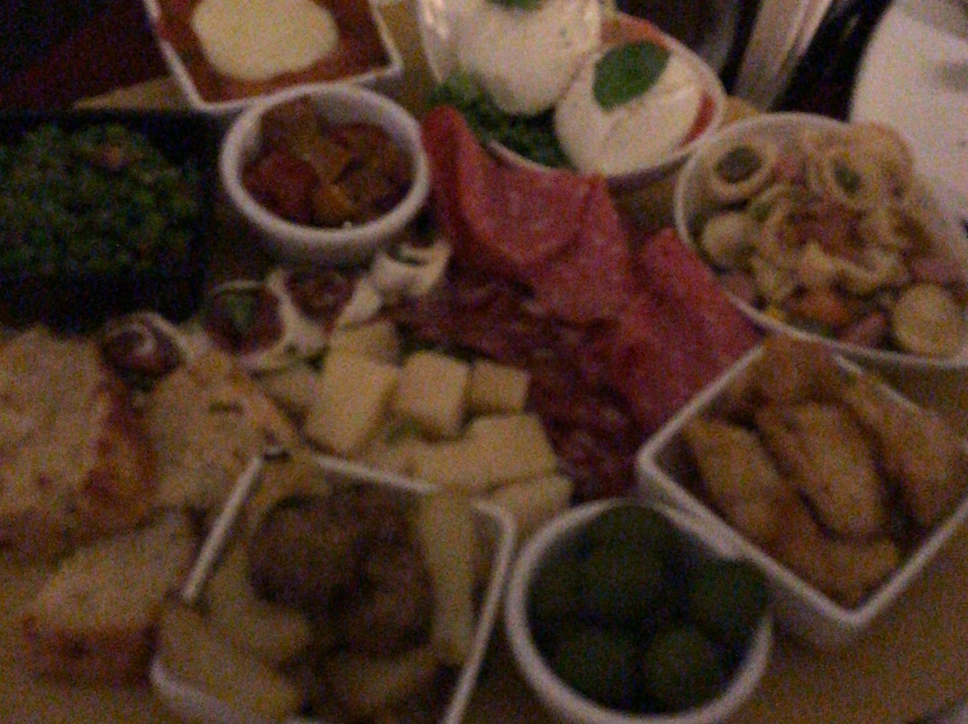 Vinness | Vineria & Gastronomia景点图片