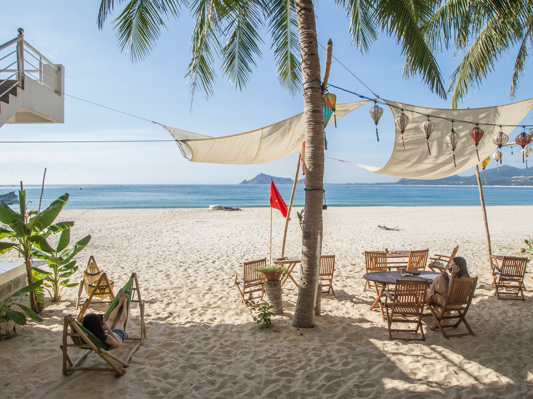 Lucky Spot Beach Bungalow主图