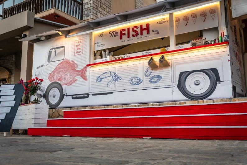 Marathopoli餐馆和美食-Mr Fish Foodtruck