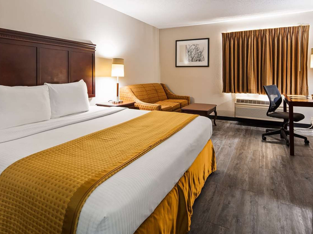 SureStay By Best Western Orange主图