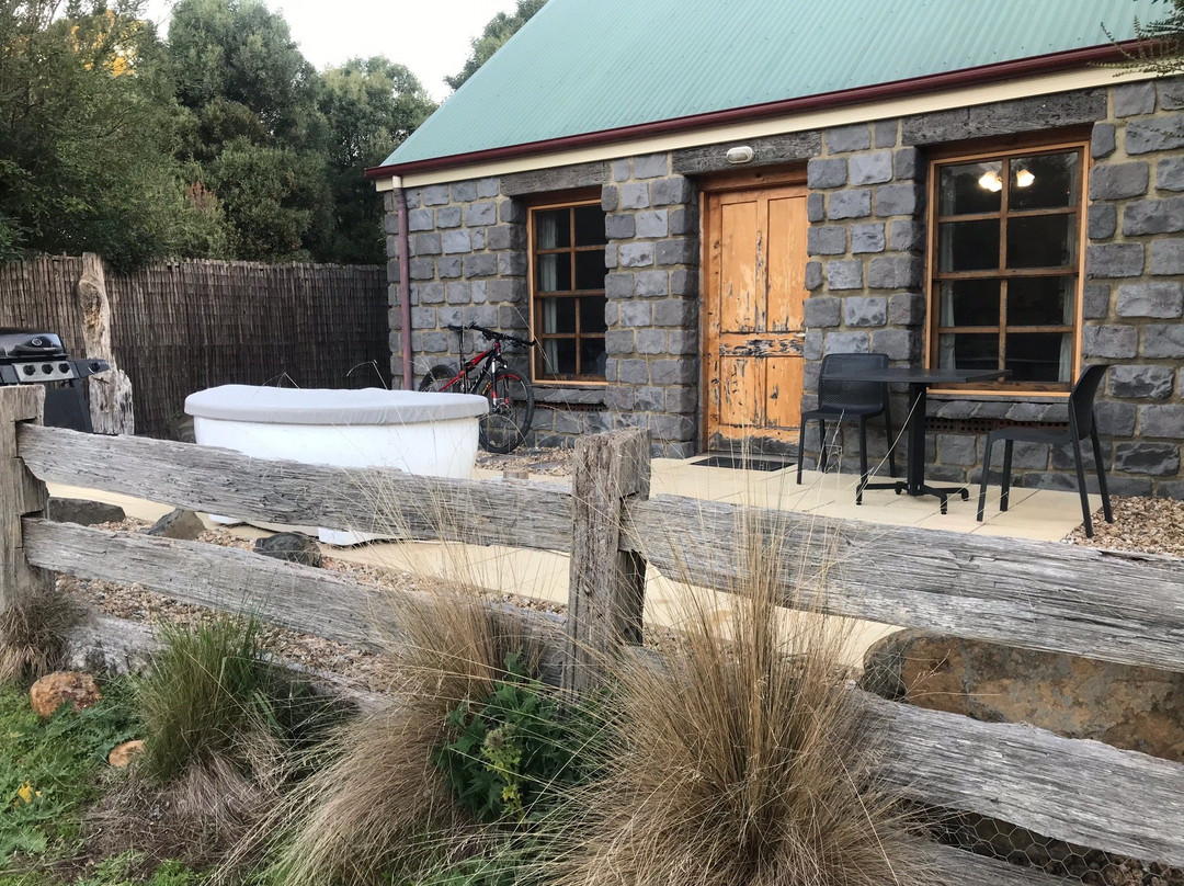 Tin Dragon Trail Cottages主图