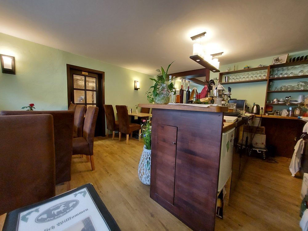 Thiendorf餐馆和美食-zum weissen Ross