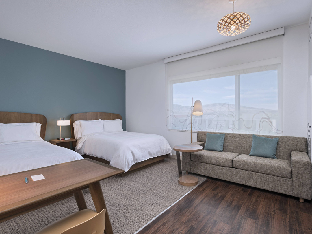 Element Palmdale主图