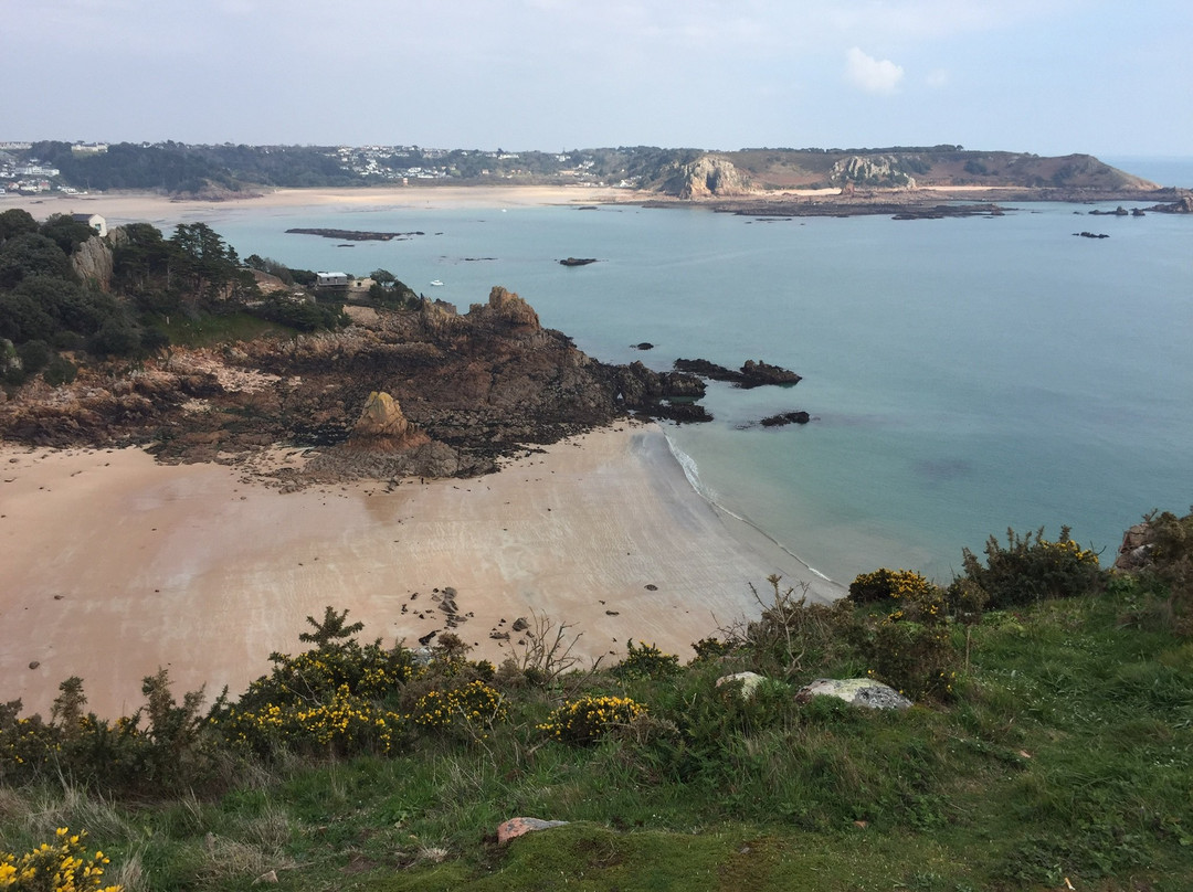 Beauport Beach-St. Aubin必去景点