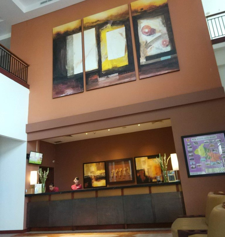 大苏里亚科迪尔酒店主图