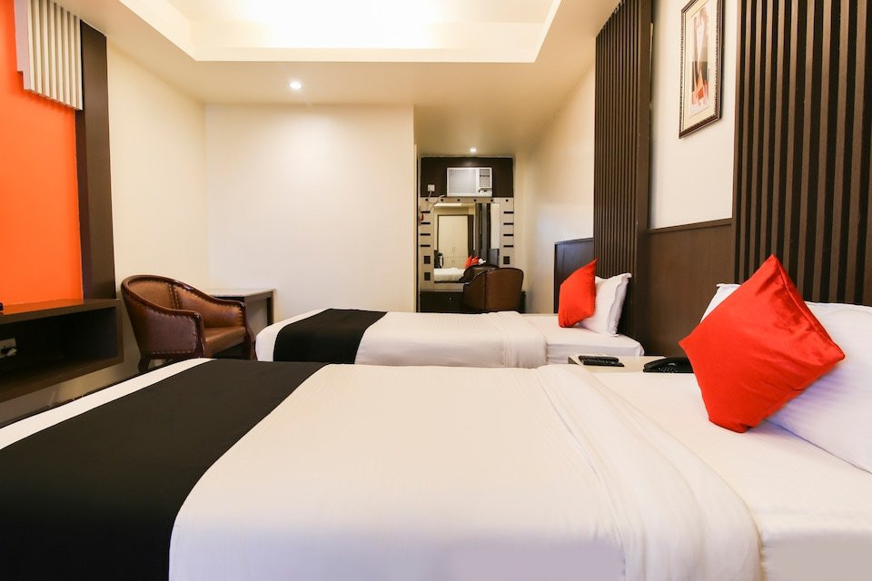 Capital O 3185 Hotel Emerald主图