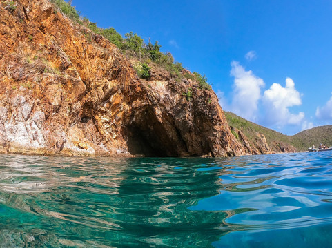 Sandy Paws Charters-Red Hook必去景点
