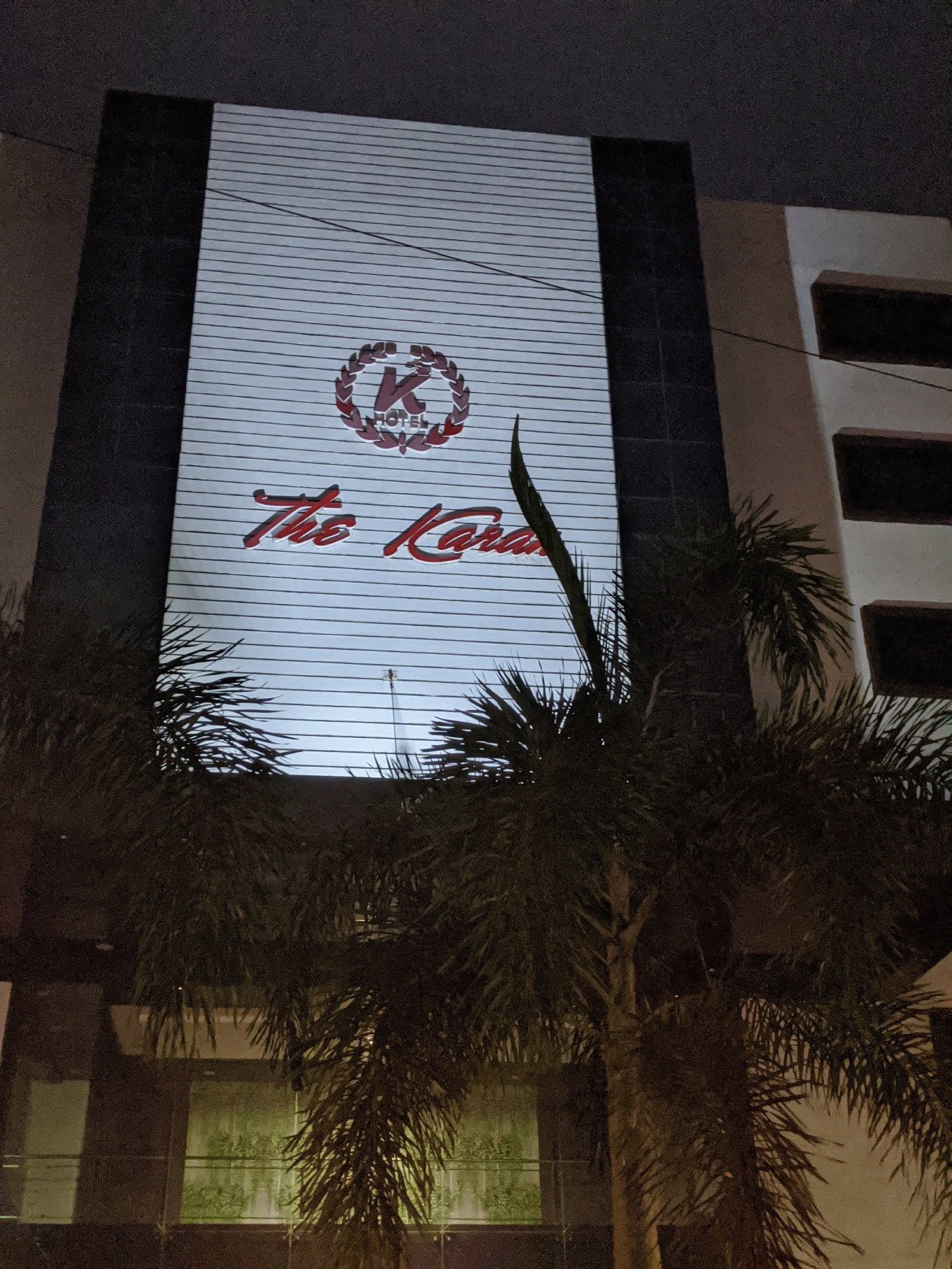 Hotel The Karan-浴室