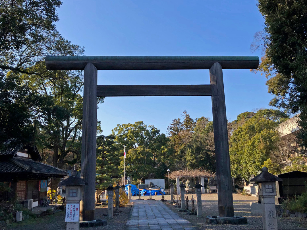 Shiga Prefecture Gokoku Shrine景点图片
