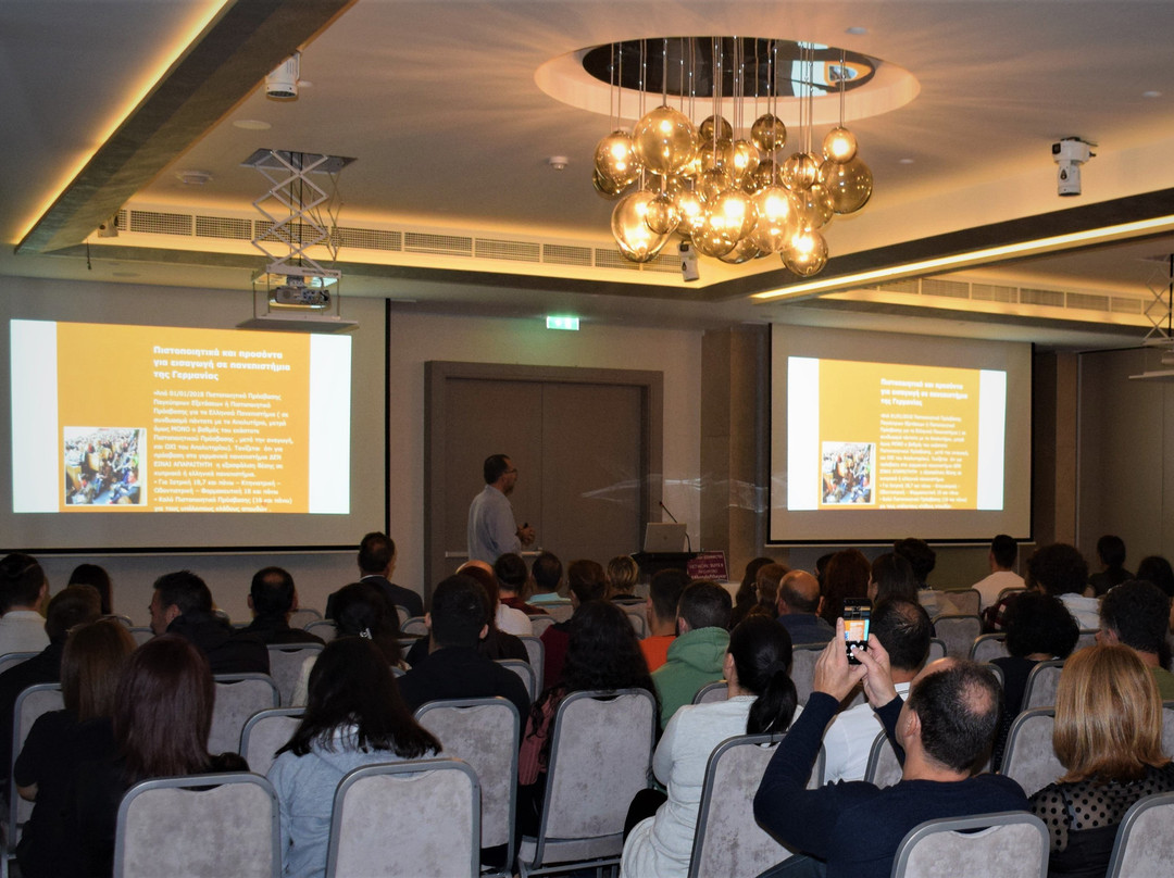 利马索尔皇冠假日酒店主图